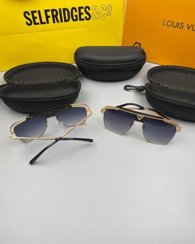 Louis Vuitton Sunglasses with Golden Finishing Louis Vuitton Sunglasses with Golden Finishing