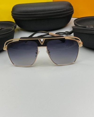Louis Vuitton Sunglasses with Golden Finishing