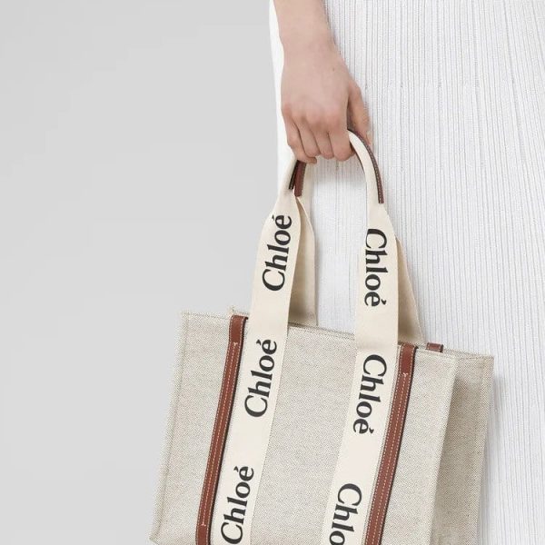 CHLOE Woody branded linen shoulder bag