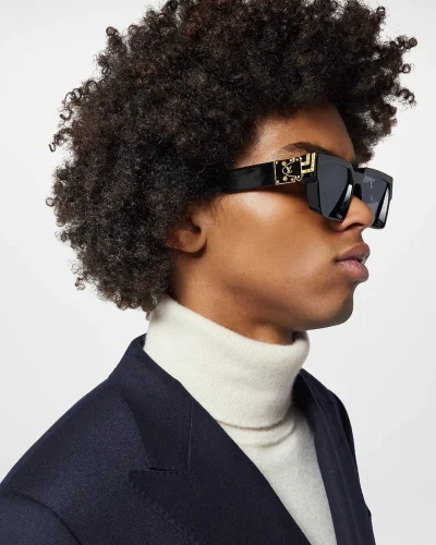 Louis Vuitton Black and Golden Frame Sunglasses Louis Vuitton Black and Golden Frame Sunglasses