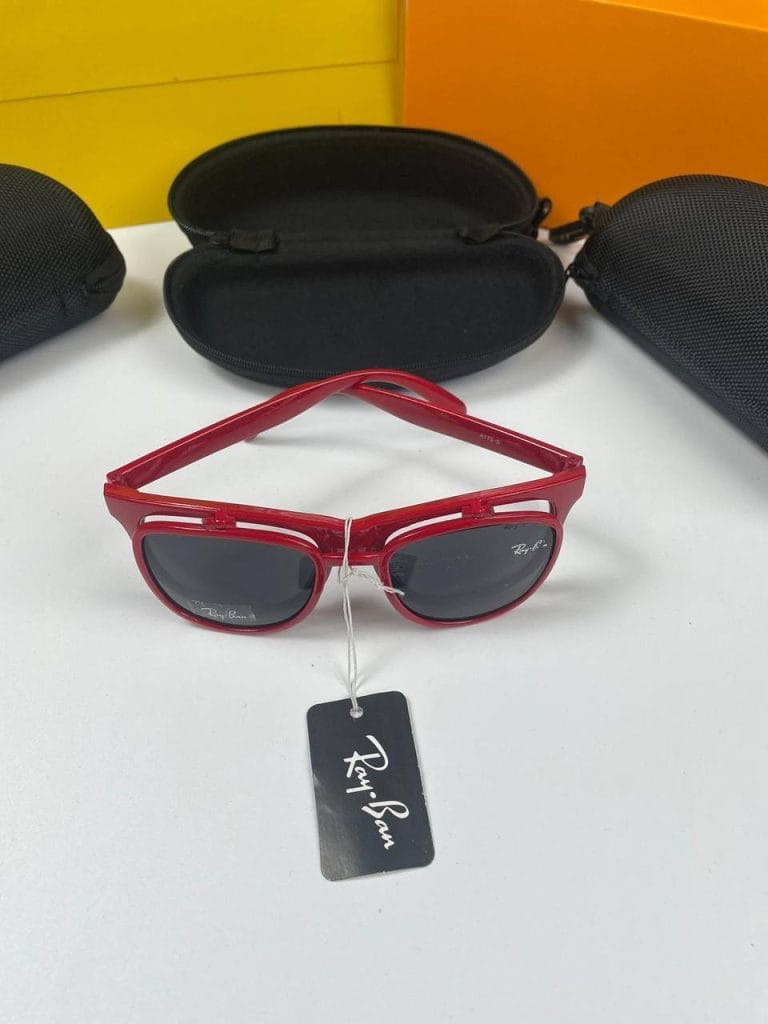 Ray Ban Light Cat Eye Eyewear in Red and Black Color