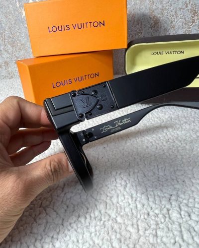 Louis Vuitton Black Eyewear