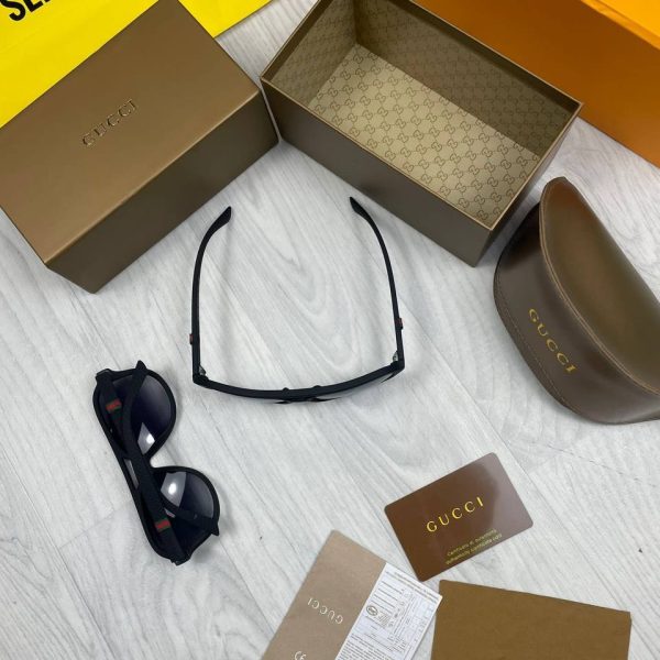 Gucci Black Aviator Glasess Men Comes With Box and Full Packaging