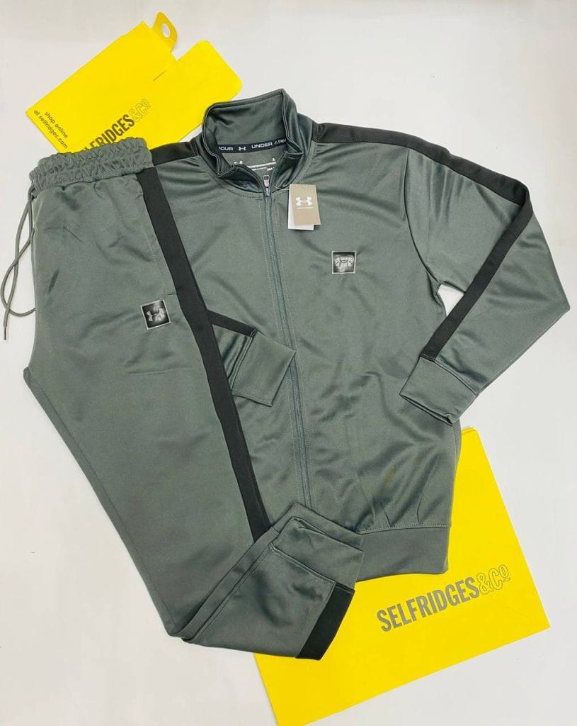 Under Armour Zipper Tracksuit in green Color