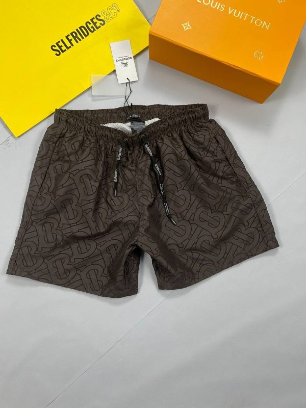 Burberry Graphics Printed Shorts in green Color Burberry Graphics Printed Shorts in green Color