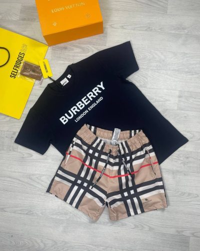Burberry London England T-shirts and Shorts Set in Black T-Shirt