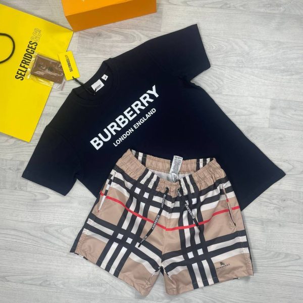 Burberry London England T-shirts and Shorts Set in Black T-Shirt