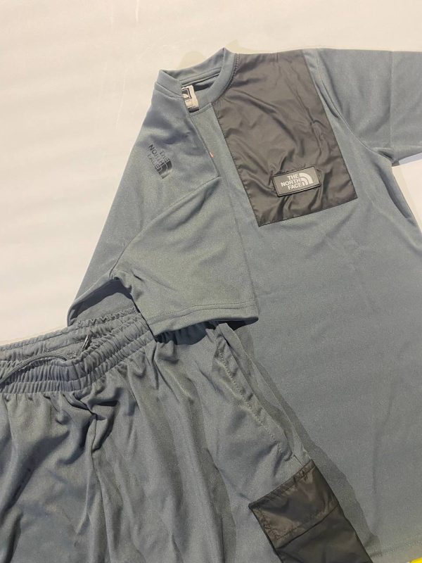 The North Face T-shirts and Shorts Set in 3 colors The North Face T-shirts and Shorts Set in 3 colors