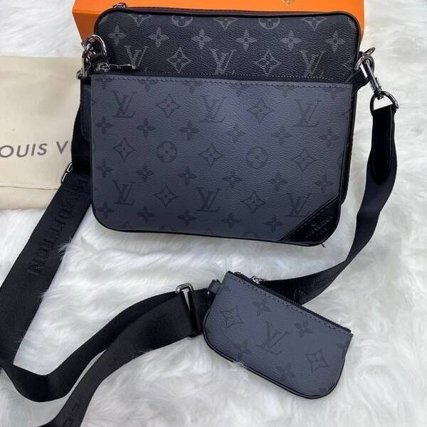 Louis Vuitton Men LV Trio Triple Crossbody Messenger Leather Pouch Bag In Black Color