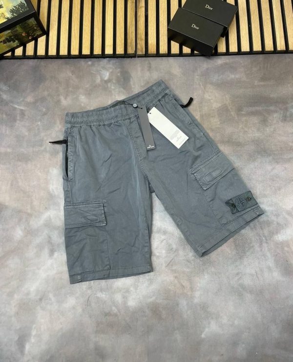 Stone Island Cargo Shorts in 3 different Colors Stone Island Cargo Shorts in 3 different Colors
