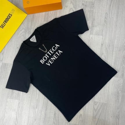 Bottega Veneta T Shirt in Black colour