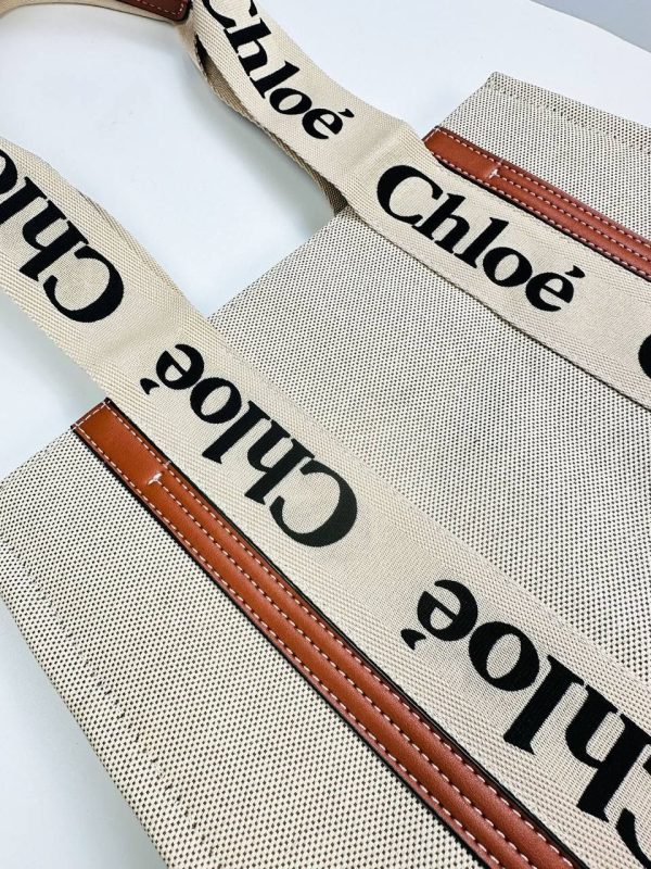 Chloe Woody branded linen shoulder bag Logo Chloe Woody branded linen shoulder bag Logo
