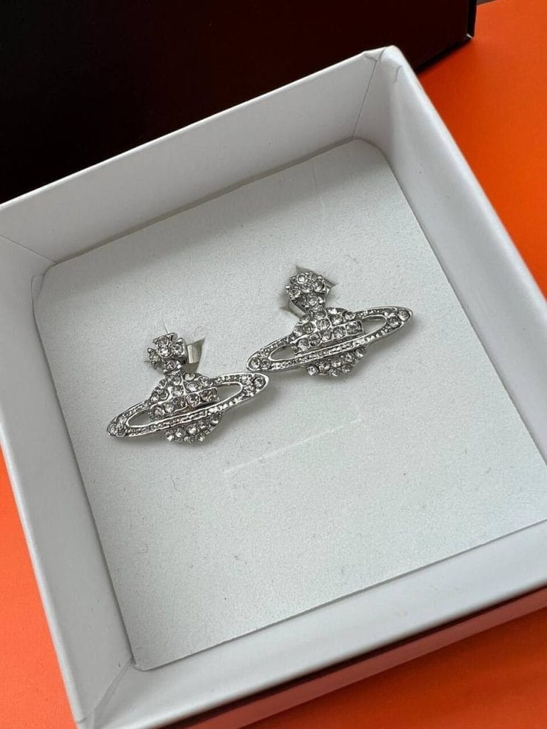 Delicate Stone Earing silver