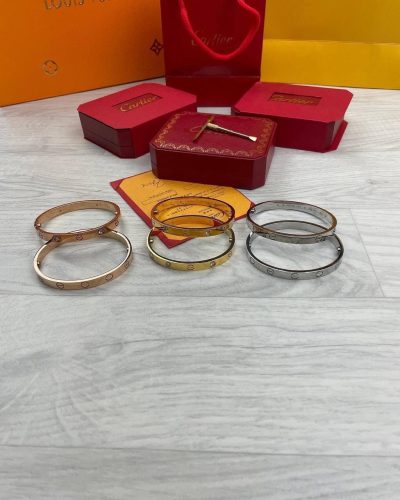 Trendy Stylish Bracelet in 3 Colors