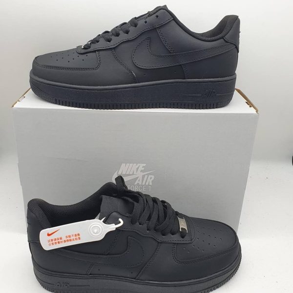 Nike Air Force 1 Black Sneakers