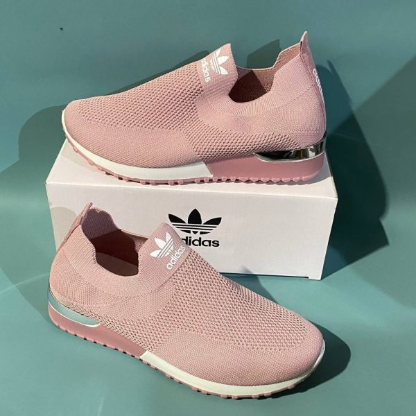 Adidas Stylish Pumps in Pink Colour