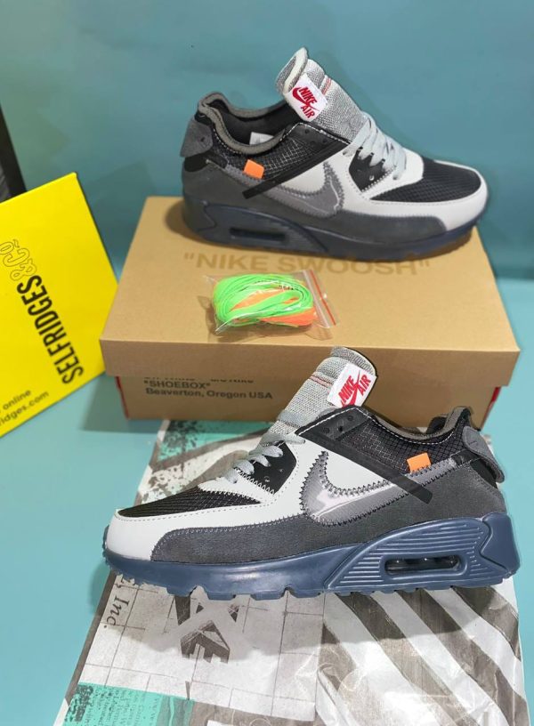 Nike Air Max 90s Grey Black Sneakers Comes with Box Nike Air Max 90s Grey Black Sneakers Comes with Box