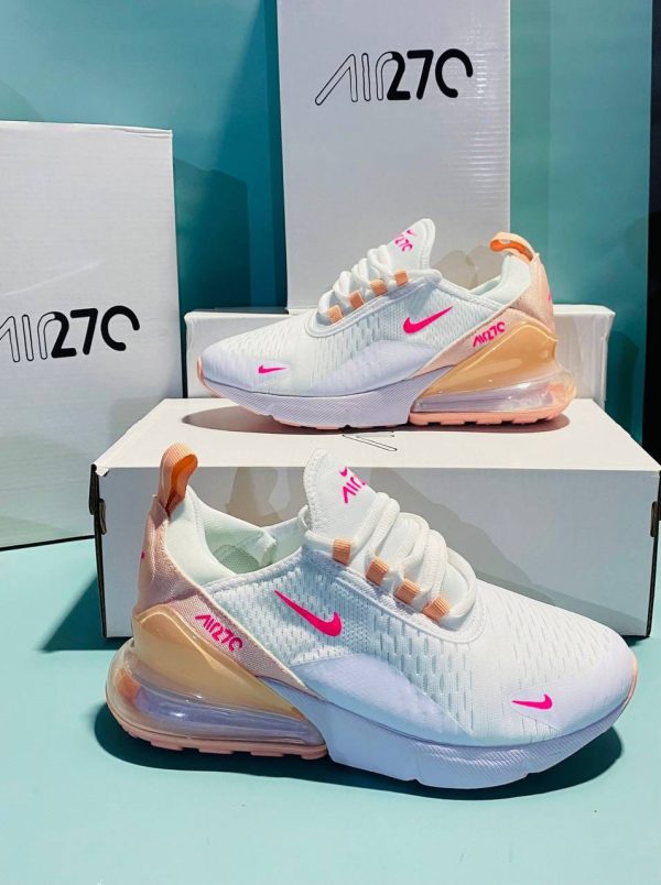 Nike 270s White Peach Sneakersv Nike 270s White Peach Sneakers