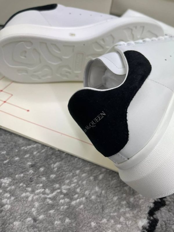 ALEXANDER MCQUEEN Leather white sneakers ALEXANDER MCQUEEN Leather white sneakers