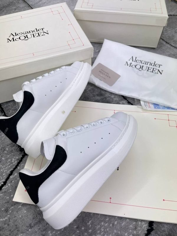 ALEXANDER MCQUEEN Leather white sneakers ALEXANDER MCQUEEN Leather white sneakers