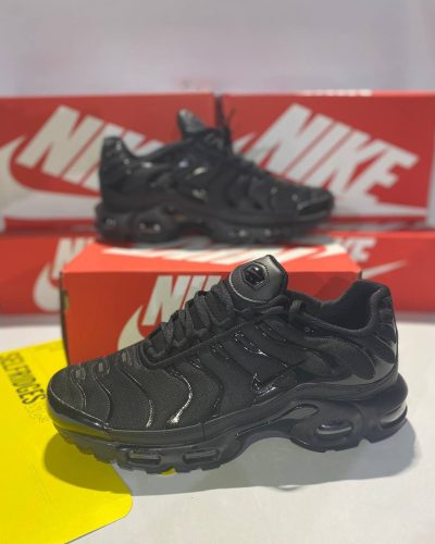 Nike Air Max Plus Black Shoe