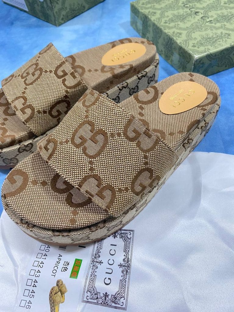 Gucci GG Printed Platform Slides/ Sandals Women's DH Gate Comes With Box