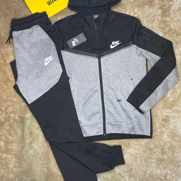 Nike Tech Fleece Tracksuit for Men Black/Grey