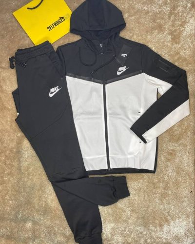 Nike Tech Fleece Tracksuit for Men Black/White