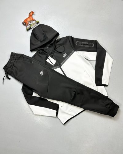 Nike Men Women Tech Fleece Tracksuits Black White Sale UK