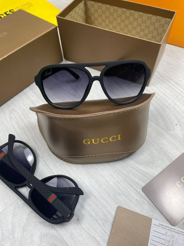 Square Sunglasses Black