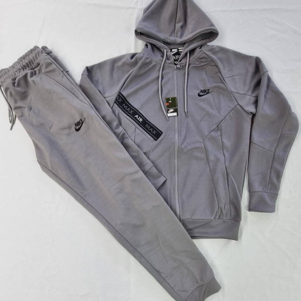 Nike Airmax Park Tracksuit in grey Color
