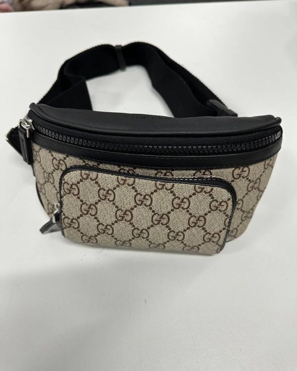 Belt Bag With Interlocking