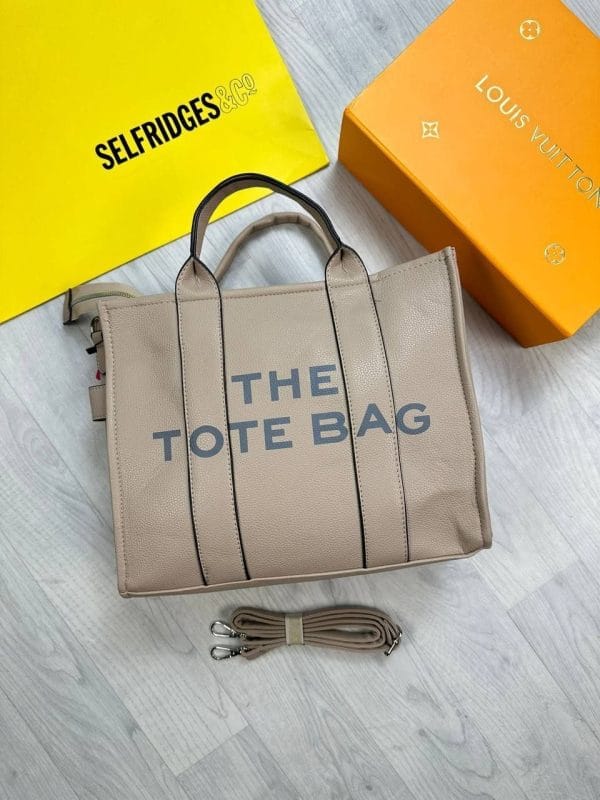 Marc Jacobs Tote Bag Stylish Handbag in Beige Colour