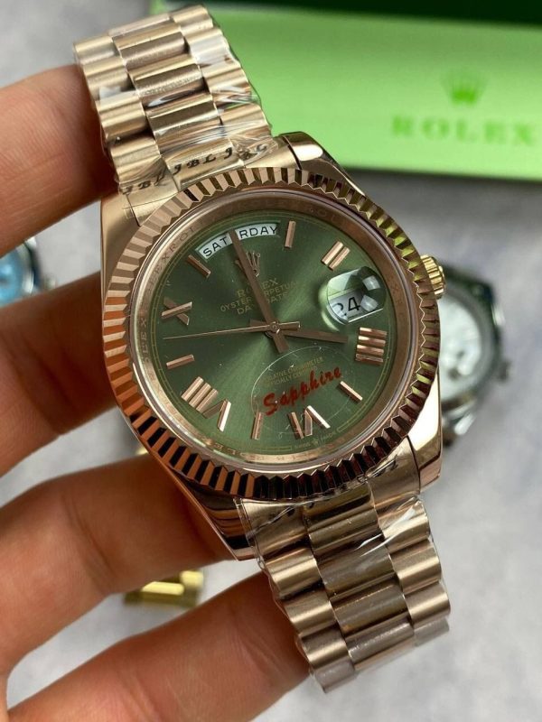 bbRolex Day-Date with Golden Chain Strap Green Rolex Day-Date with Golden Chain Strap Green