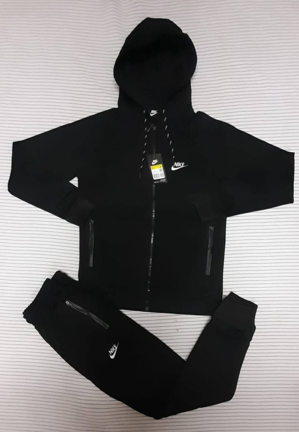 Nike Tracksuit with Zipper Pockets in black Color Nike Tracksuit with Zipper Pockets in black Color