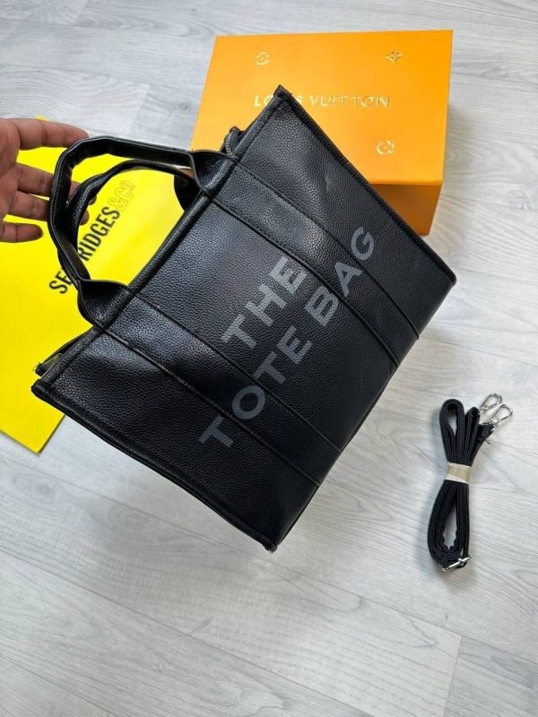 Marc Jacobs Tote Bag Stylish Handbag in Black Colour Marc Jacobs Tote Bag Stylish Handbag in Black Colour