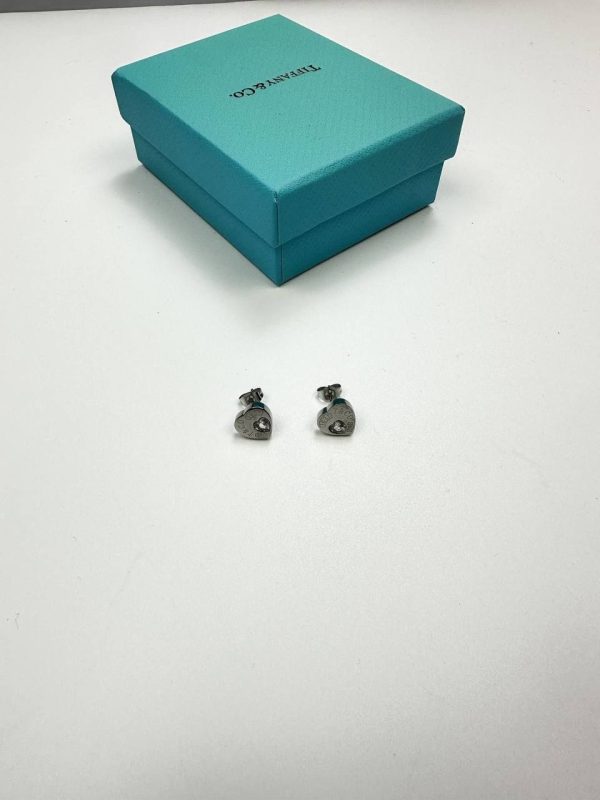 TIFFANY&CO. EAR RING silver with diamond heart TIFFANY&CO. EAR RING silver with diamond heart