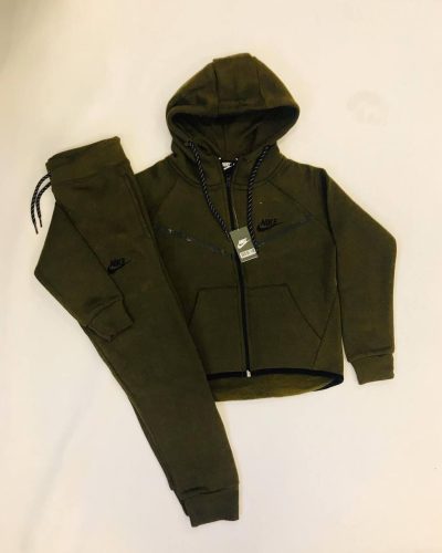 Kid’s Nike Tech Tracksuit in green Color
