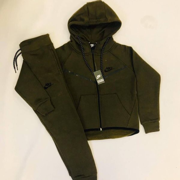 Kid’s Nike Tech Tracksuit in green Color