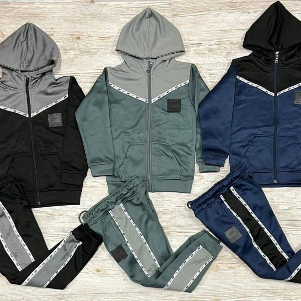 Kid’s Nike Tracksuit with Hoodie in 3 Colors