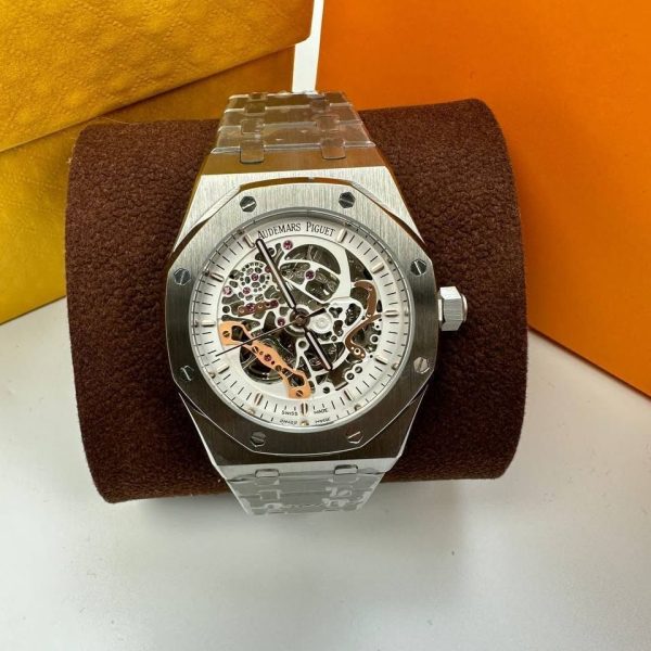 AP watch with elegant designed dial and metal chain strap in multiple colors