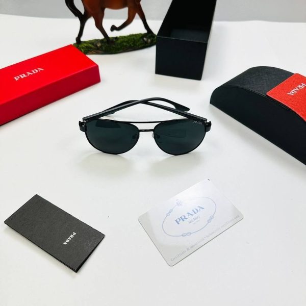 SUNGLASSES