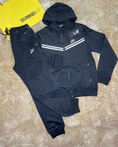 Nike Men Tech Fleece Tracksuit in 3 black Color