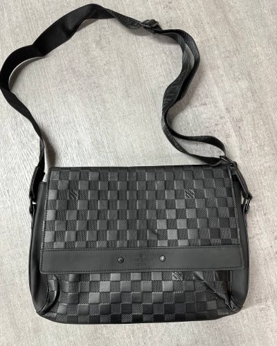 District Messenger Bag