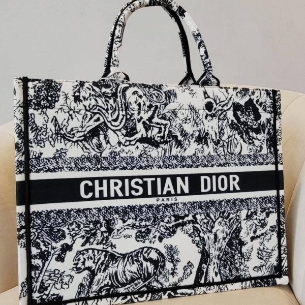 Large Dior Book