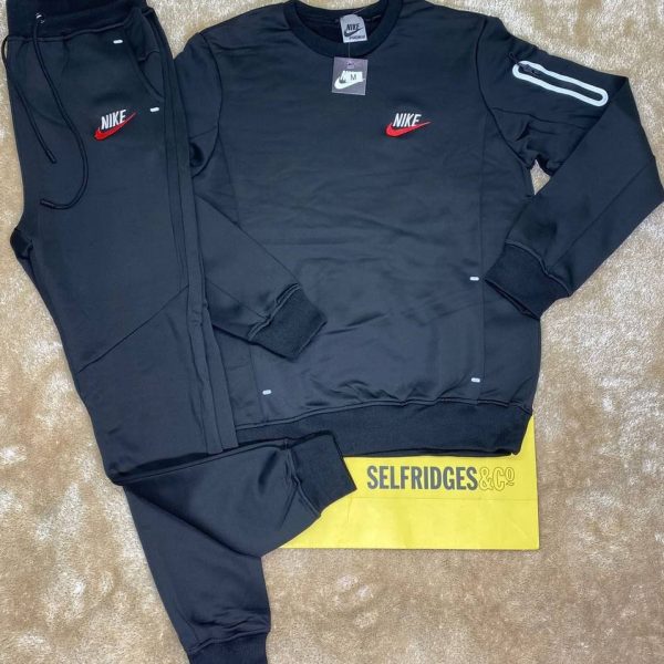 Nike Men’s Fleece Tracksuit in black color
