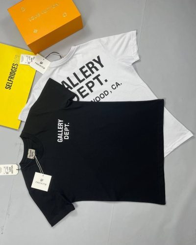 Gallery Dept. T-shirts in Black and White