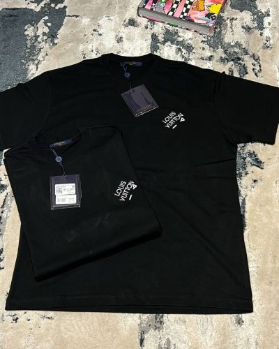 Louis Vuitton Printed Mens Womens T-shirt in Black