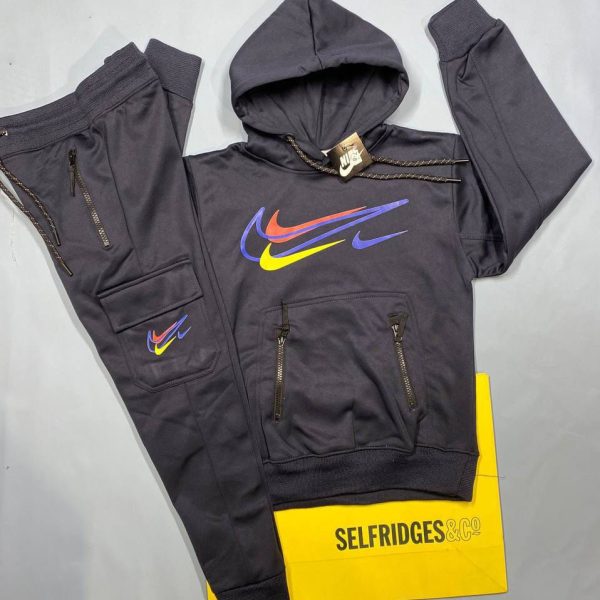 Nike Kids Tracksuit with Pullover Hoodie in black color