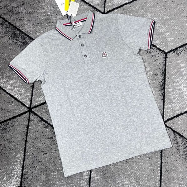 Moncler Replica Polo Shirts for Men & Women Logo Patch, Half Sleeve In Light Grey Colour
